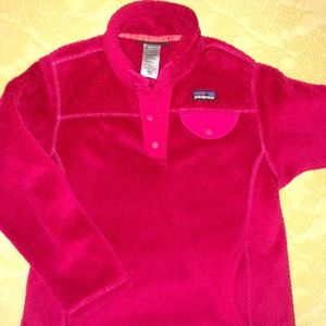 Patagonia Girls size small (8) pullover